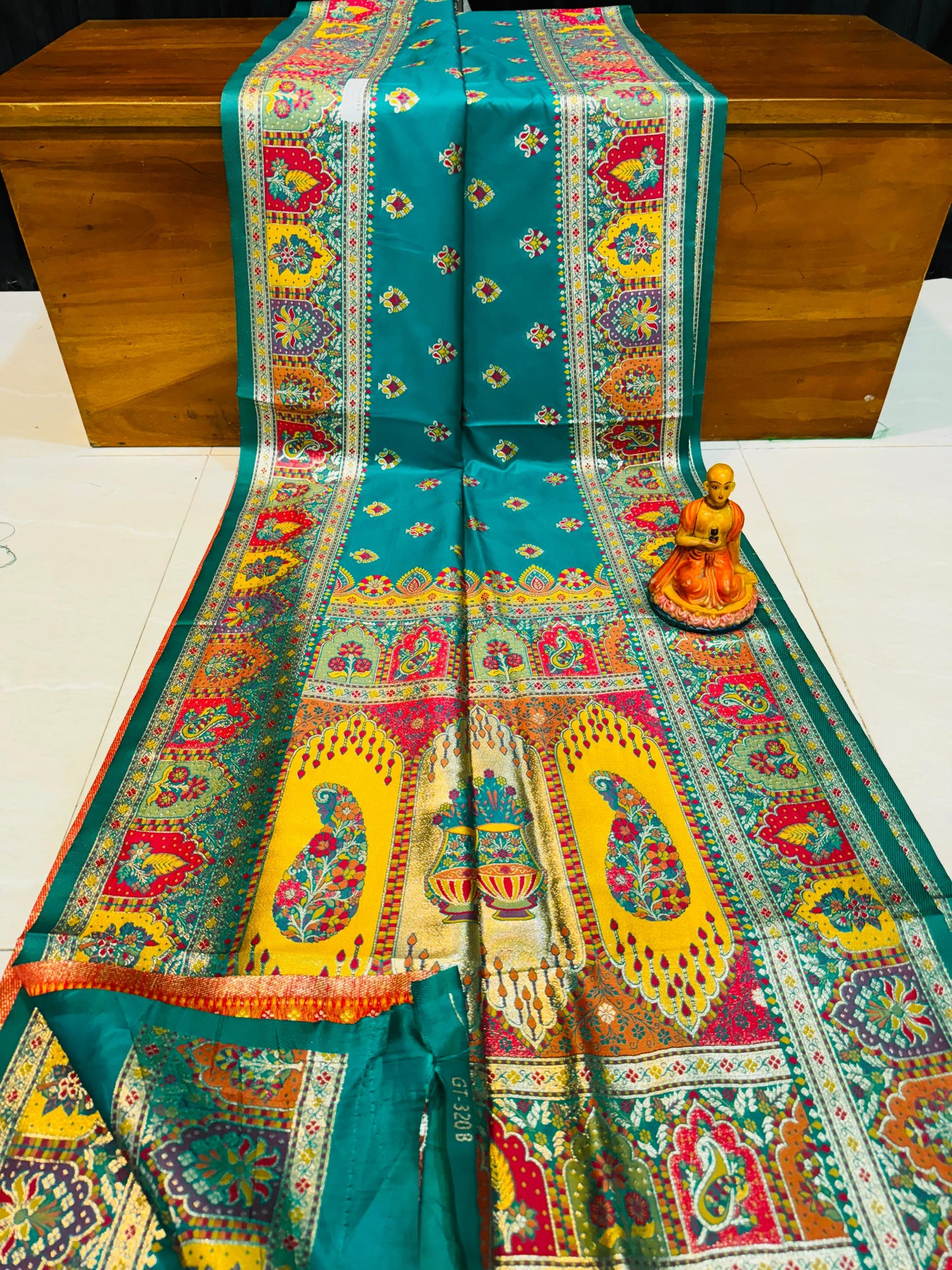 PASHMINA SARNOCHURI KATAN SILK