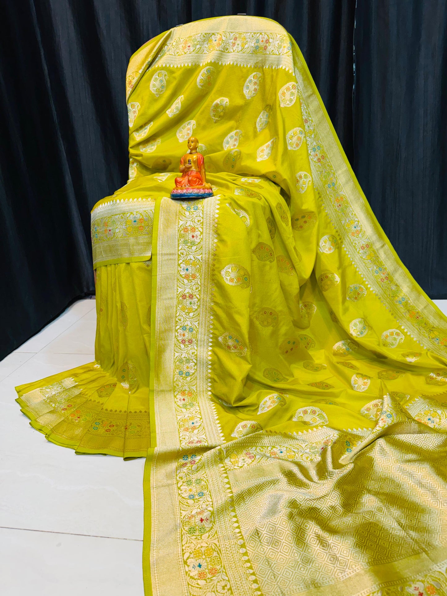 CRAPE  GEORGETTE SILK SAREE