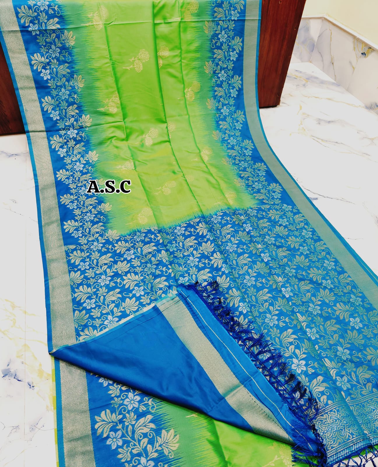 Itkat Kanjivaram Silk
