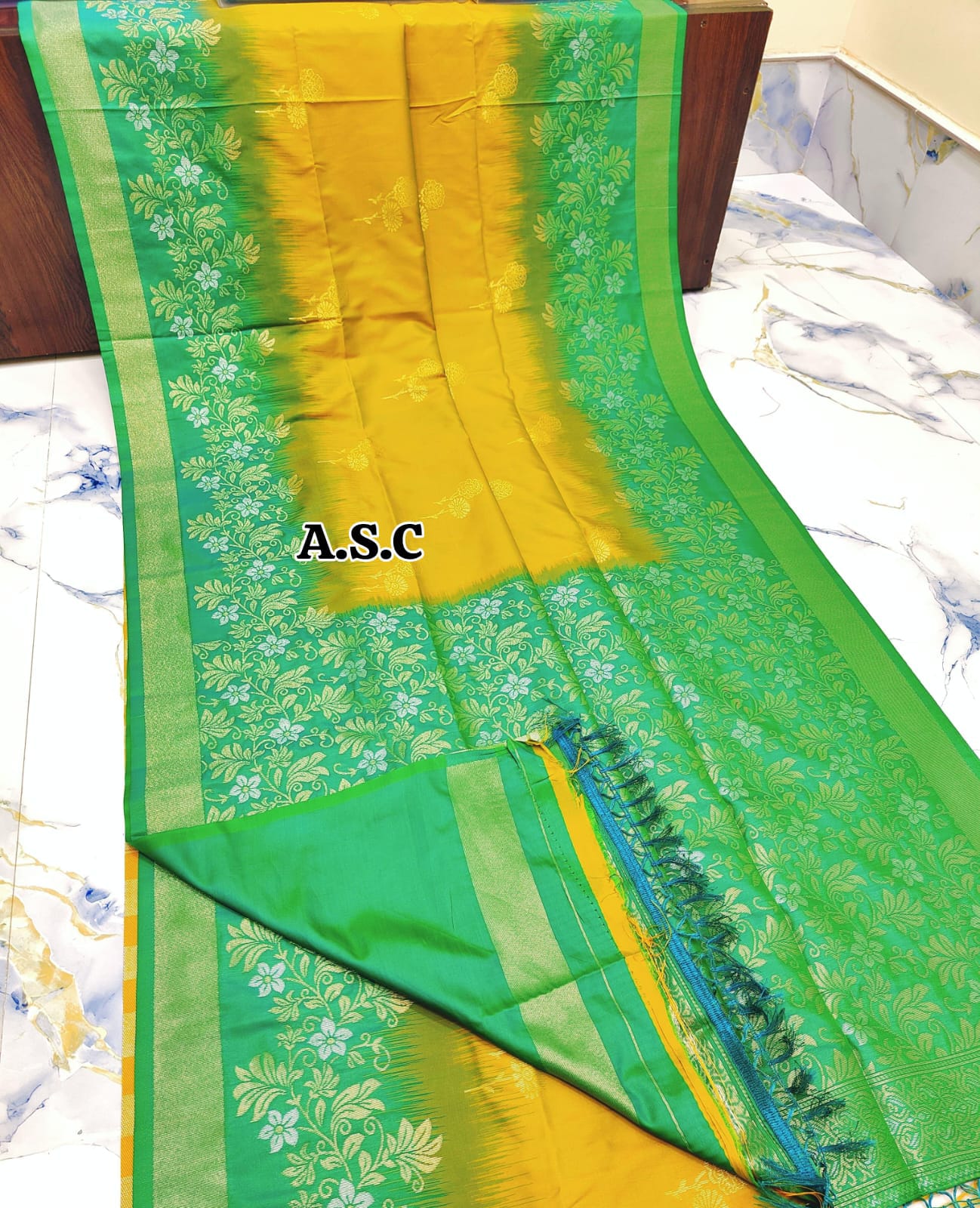 Itkat Kanjivaram Silk