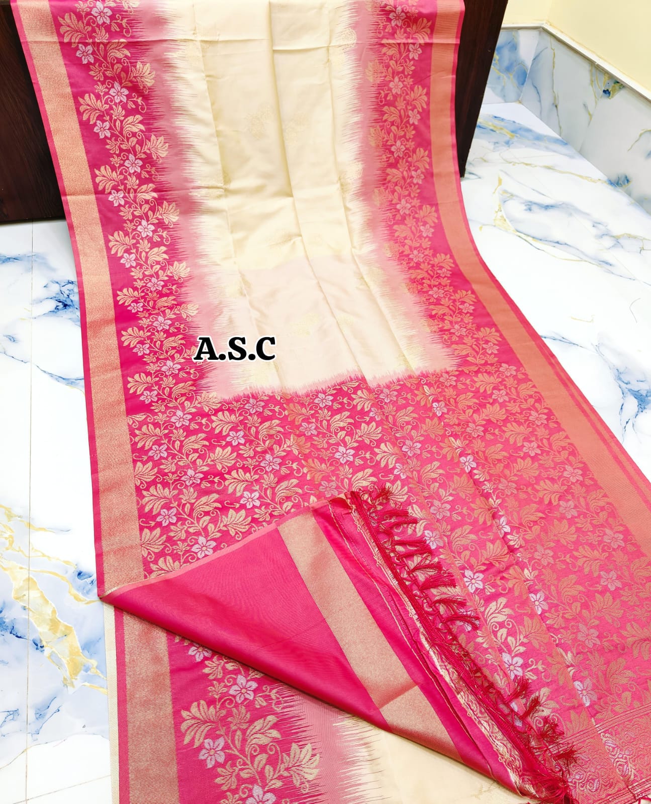 Itkat Kanjivaram Silk