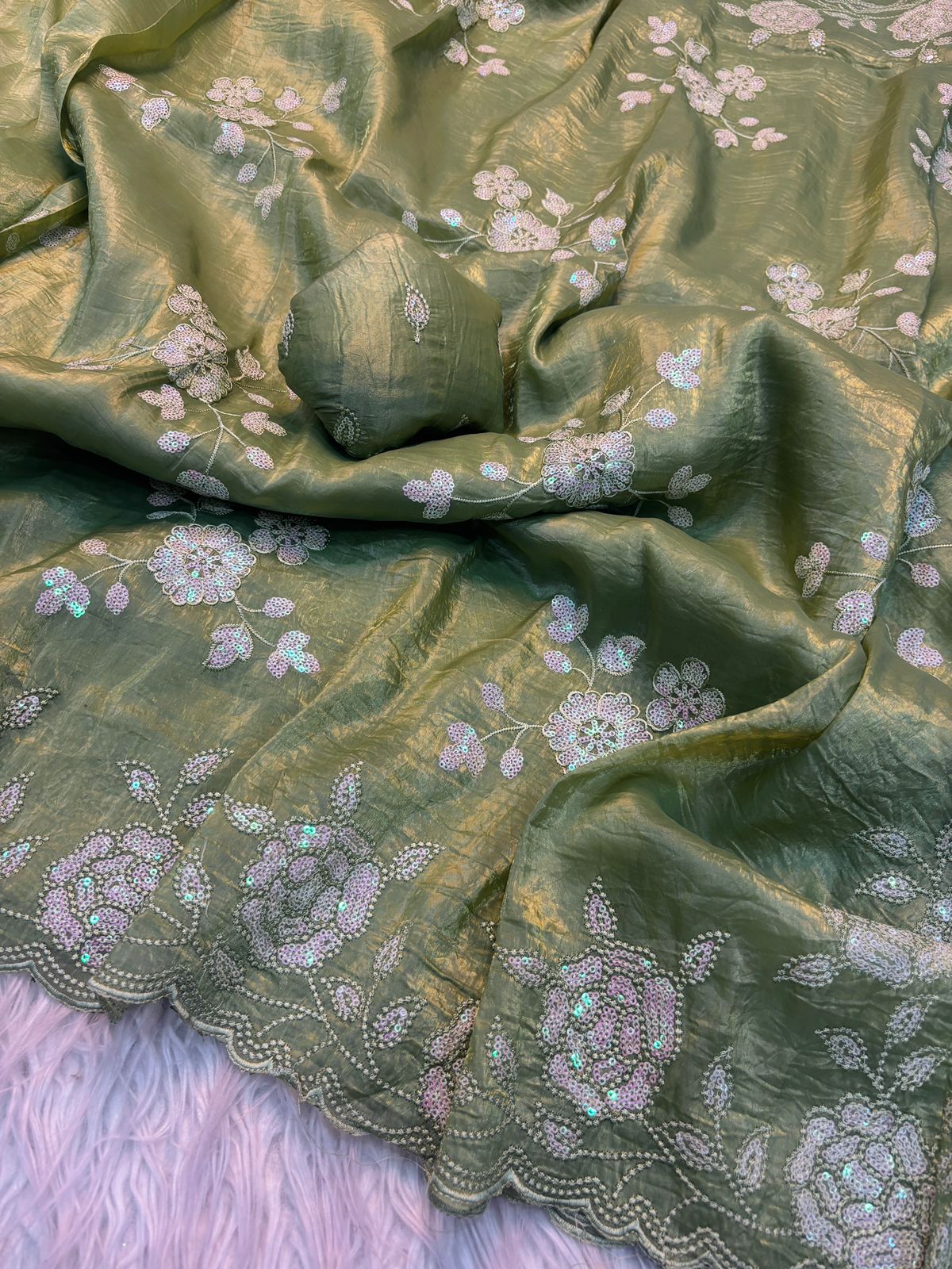 Fancy Gold Crush Fabric Saree