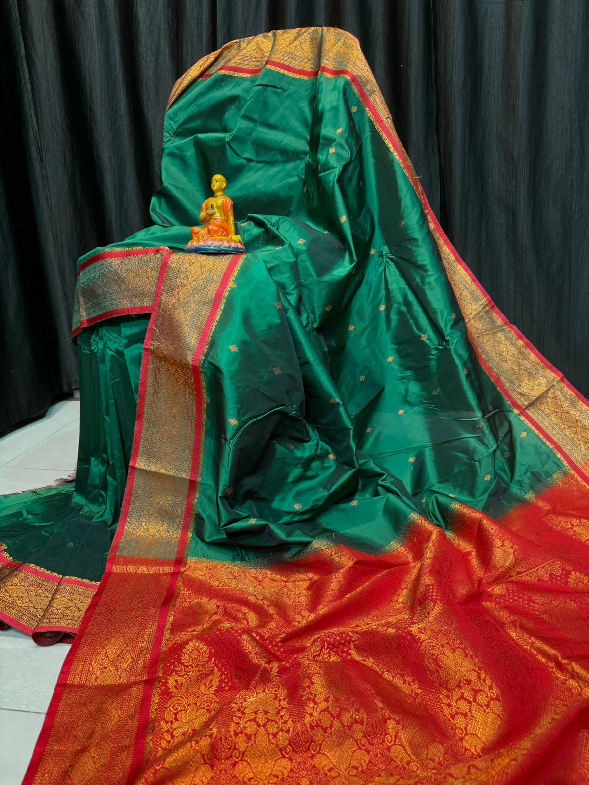 SEMI KANJIVARAM SILK
WITH GATTI PAR